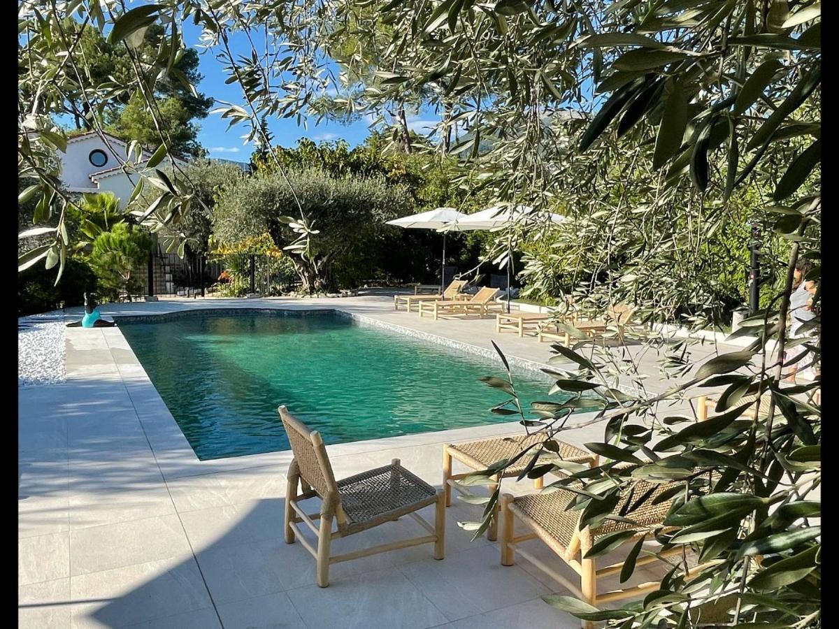 Villa La Carpenee Рокфор Ле Па Екстериор снимка
