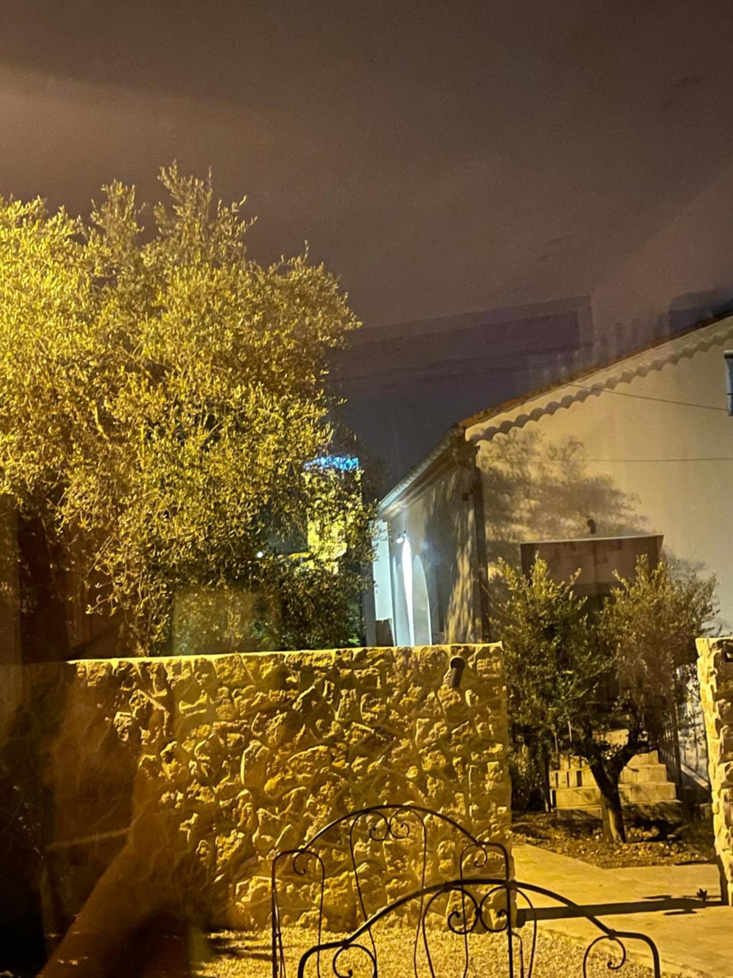 Villa La Carpenee Рокфор Ле Па Екстериор снимка
